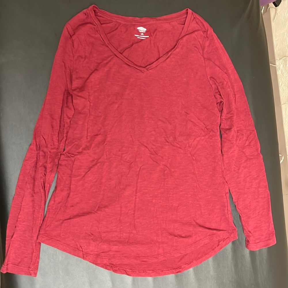 Long sleeve V-neck